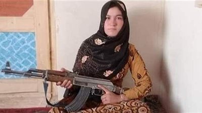 فتاة أفغانية تقتل عنصرين من طالبان ثأراً لوالديها