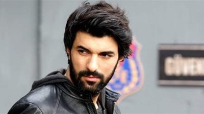 هل مسلسل ابنة السفير الحلقة ١٧ هي الحلقة الأخيرة من الموسم الأول؟