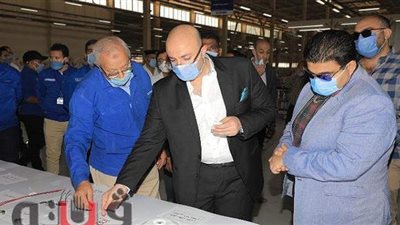 محافظ بني سويف يزور مجمع مصانع للأجهزة الكهربائية بكوم أبو راضي