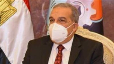 مدبولي يهنئ وزير الانتاج الحربي الجديد في أول حضور له باجتماع مجلس الوزراء ​