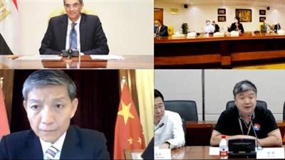 وزير الاتصالات يشهد توقيع اتفاق بين مركز الابتكار التطبيقي وشركة iFLYTEK الصينية