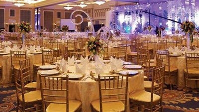 الحكومة: استمرار حظر إقامة الأفراح في القاعات والفنادق حتى إشعار آخر