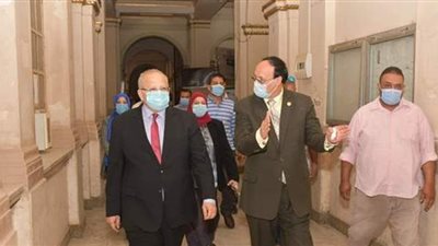 وزير التعليم العالي يوجه الشكر للخشت على الجهود المبذولة بالقطاع الطبي