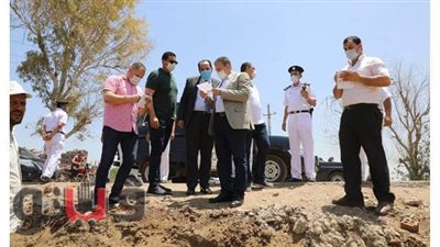 إصابة 3 أشخاص فى حادث انقلاب دراجة بخارية بمركز نجع حمادى