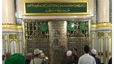 حكم الحج بدون زيارة رسول الله