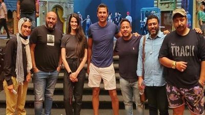 أبطال مسرحية 