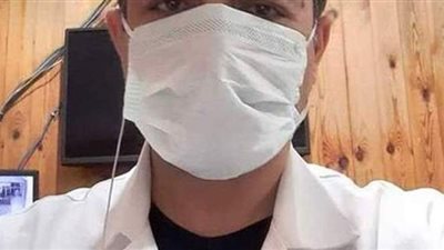 بعد إصابته بكورونا للمرة الثانية.. نقل مدير حميات دمنهور لمستشفى خاص لاستكمال العلاج