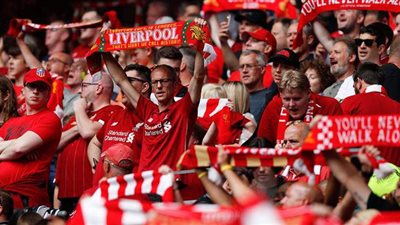 القبض على 9 مشجعين لليفربول في احتفالات الدوري