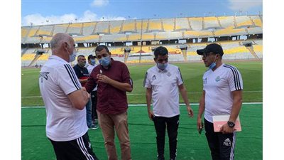 مراقب اللجنة الطبية يراجع مع بيراميدز الإجراءات الوقائية قبل ودية الزمالك | صور