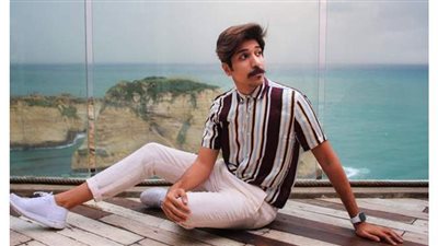 أحمد عزيز ينتهي من تصوير دوره في 