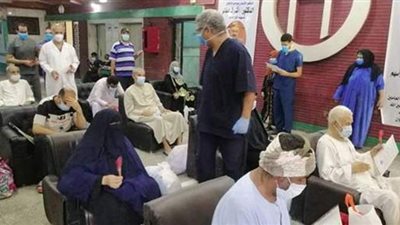 تعافي 12 مصابا بفيروس كورونا وخروجهم من مستشفى العزل بقنا