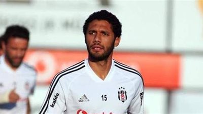 نجم المقاولون: الظروف وراء الانتقادات التي يتعرض لها محمد النني