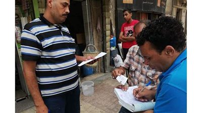 أحياء الإسكندرية تزيل تعديات بائعى المواشي من الميادين