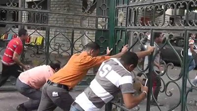 بلطجية يقتحمون مزرعة لإنتاج 