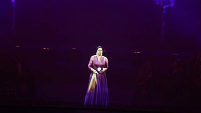 عودة حفل أم كلثوم بتقنية الهولوجرام في أوبرا دبي بعد توقفه بسبب كورونا