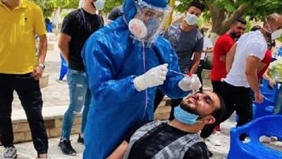 إجراءات احترازية مشددة أثناء إجراء مسحة كورونا للاعبي الإنتاج الحربي المصابين  بالفيروس