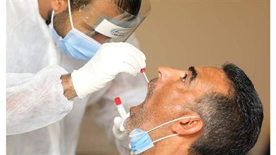 المصري يجري المسحة السادسة لكورونا | صور