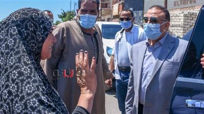 محافظ الإسكندرية يزور منطقة 