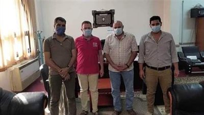 نقابة أطباء جنوب سيناء تقدم ٥٠٠ ماسك لمستشفى الطور