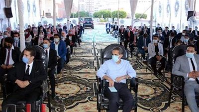 محافظ الغربية يلتقي الشباب المتطوعين بإستاد طنطا الرياضي