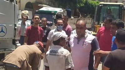 حي الجمرك بالإسكندرية  يفض الأسواق الشعبية لمنع تجمعات المواطنين