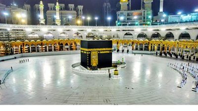 منع لمس الكعبة.. صحيفة أمريكية ترصد تحديات الحج فى السعودية