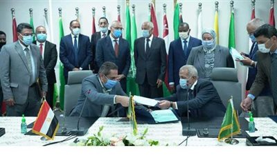 توقيع عقد شراء الأكاديمية العربية للعلوم والتكنولوجيا لفرع العلمين الجديدة