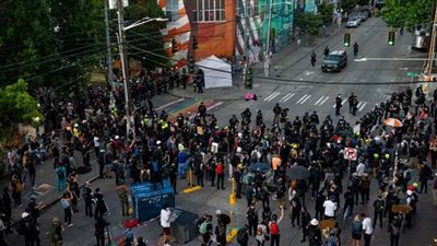 امتداد المواجهات بين الشرطة الأمريكية والمناهضين للعنصرية إلى سياتل