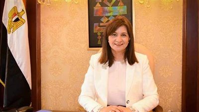 وزيرة الهجرة: ضبط المعتدي على الشاب المصري بالكويت