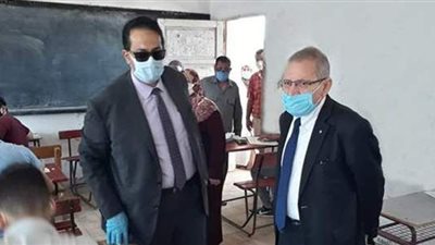 نائب الوزير للتعليم الفني يشيد بحسن سير الامتحانات للمتقدمين بمدرسة الضبعة