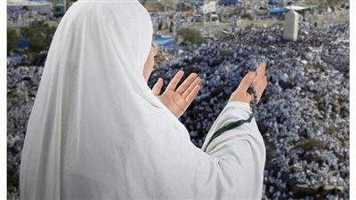 حكم من أحرمت ثم فاجأتها الدورة الشهرية