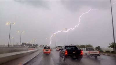الأرصاد تحذر من سقوط أمطار رعدية اليوم وغدًا | فيديو