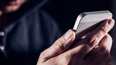 يخبرك عند تجسس هاتفك عليك.. 4 معلومات عن تطبيق Access Dots  المجاني