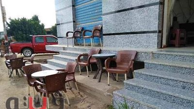 اتخاذ الإجراءات القانونية ضد صاحب كافيتريا لتعديه علي الطريق العام بالشرقية