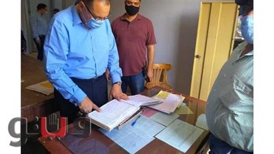 إحالة رئيس وحدة محلية و9موظفين  بـ«ديرب نجم» للتحقيق | صور