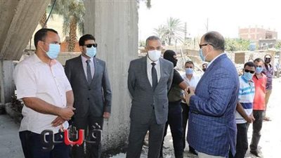 محافظ سوهاج يتفقد مشروعات مياه الشرب والصرف الصحي بساقلتة | صور