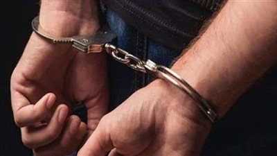 ضبط صاحب مصنع لإنتاج المنظفات الصناعية والمطهرات مجهولة المصدر ببدر