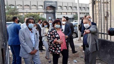 وزيرة الثقافة تتفقد عددا من المشروعات الجديدة بأكاديمية الفنون