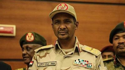 حميدتي: هناك شركات تخفي أسبوعيا 300 كيلو من الذهب