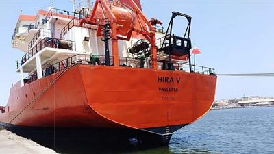 شحن 5500 طن صودا كاوية وتداول 23 سفينة بموانئ بورسعيد |  صور