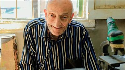 محافظ  الغربية ينعى 