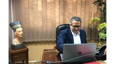 وزير السياحة والآثار يستعرض ضوابط استقبال النزلاء مع سفراء الدول الإسكندنافية