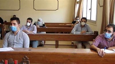 في اليوم الثالث لامتحانات الدبلومات.. ضبط 4 تليفونات محمولة وبرشام بلجنة في مدينة نصر