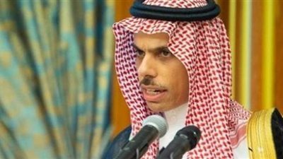 وزير الخارجية السعودي يلتقي الرئيس التونسي