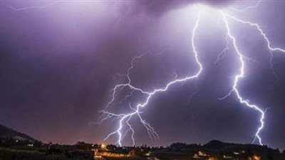 سحب رعدية ممطرة  تتجه إلى بحيرة ناصر قادمة من السودان