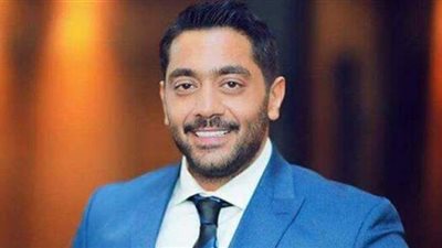 أحمد فلوكس ينفي حبس شقيقته 6 شهور