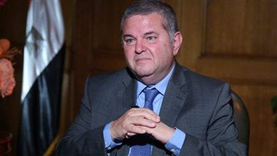 هشام توفيق:  انتاج أول سيارة كهربائية  العام المقبل