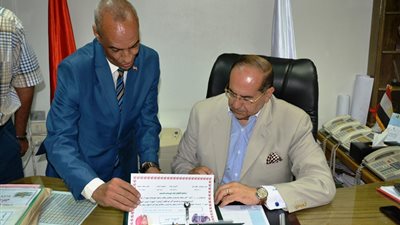 محافظ سوهاج يعتمد نتيجة الشهادة الإعدادية بنسبة نجاح 72%