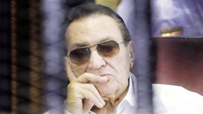 براءة مبارك من قتل المتظاهرين تغزو السوشيال ميديا.. تامرعبدالمنعم: ست سنوات ظلم.. فجر السعيد: لا يصح إلا الصحيح.. وإسلام جاويش:هو كان لسه فيه براءة فاضلة