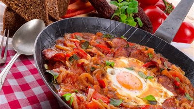 شكشوكة بالهوت دوج لإفطار مميز مع أسرتك